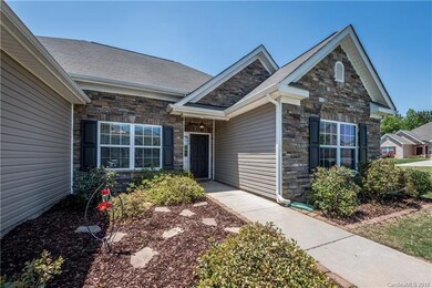 1604 Beleek Ridge Ln, Clover, SC 29710 - photo 2