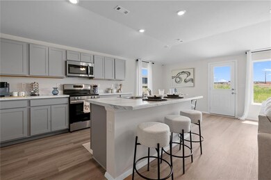 2266 Rock Creek Dr, Tonganoxie, KS 66086 - photo 5