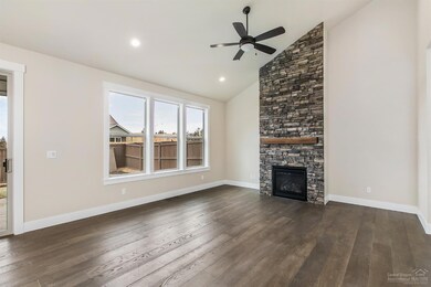 4133 SW 42nd St, Redmond, OR 97756 - photo 5