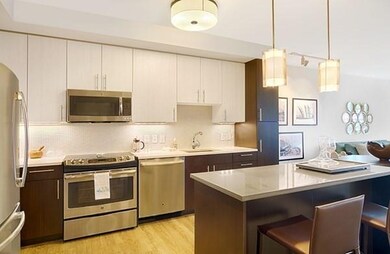 1 Canal St unit 809, Boston, MA 02114 - photo 2