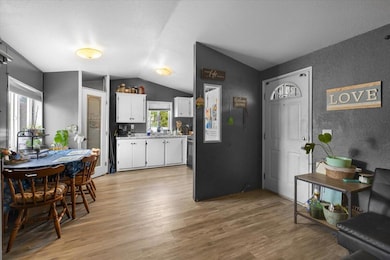 11427 Blackwell Rd unit 2, Central Point, OR 97502 - photo 5