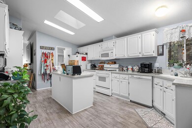 30882 Snowbird Ln, Shingletown, CA 96088 - photo 5