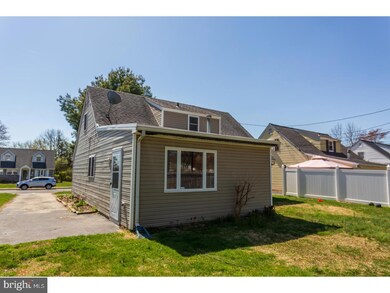 2521 Secane Rd, Secane, PA 19018 - photo 4