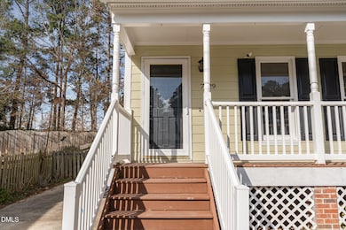 7329 Bassett Hall Ct, Raleigh, NC 27616 - photo 3