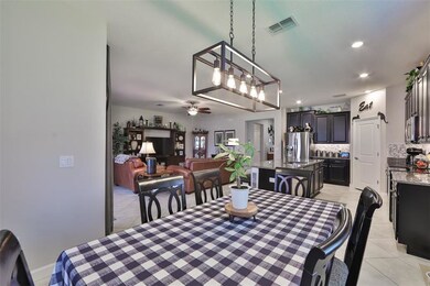dinning/kitchen 
