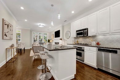 1724 N Mohawk St unit 2, Chicago, IL 60614 - photo 3