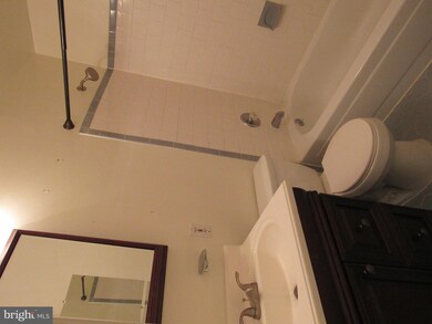 7720 Emerson Rd, Hyattsville, MD 20784 - photo 6