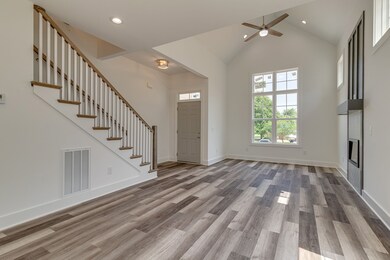 204 Freedom Dr, Portland, TN 37148 - photo 4