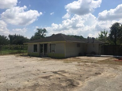 1719 W Little York Rd, Houston, TX 77091 - photo 4