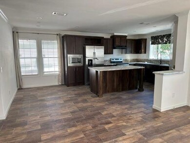 5631 Pinecrest Dr unit 166, New Port Richey, FL 34653 - photo 2