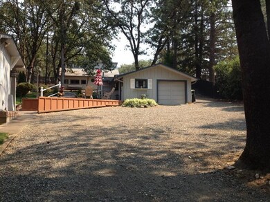 11022 Blackwell Rd, Central Point, OR 97502 - photo 6