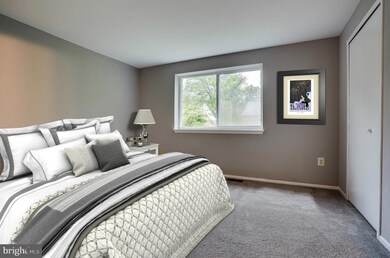 9710 Early Spring Way, Columbia, MD 21046 - photo 4