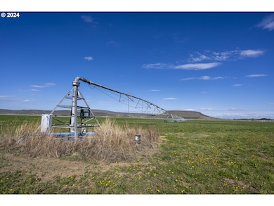 60664 Anderson Valley Rd, Princeton, OR 97721 - photo 2