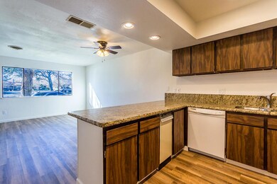 18 kitchen living