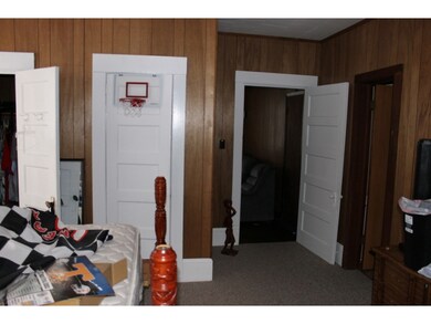 207 W Locust St, Johnson City, TN 37604 - photo 6