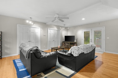 131 Heritage Cir, Teaticket, MA 02536 - photo 6