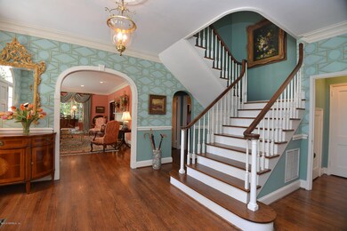 Entry Foyer - View 2