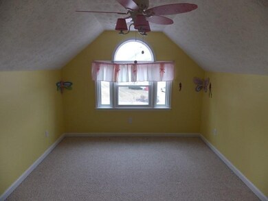 811 Isaac Shelby Cir E, Frankfort, KY 40601 - photo 7