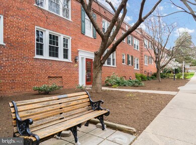 1909 N Rhodes St unit 21, Arlington, VA 22201 - photo 4