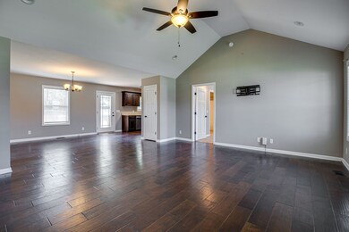 102 Blue Grass Dr, Shelbyville, TN 37160 - photo 7