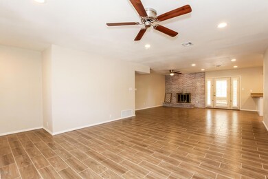 3907 W Davidson Ln, Phoenix, AZ 85051 - photo 4