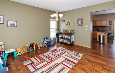 4530 Bartholomew Dr, Pleasant Hill, IA 50327 - photo 2