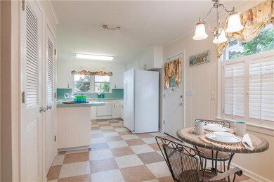 Big, sunny, happy kitchen with breakfast nook and 