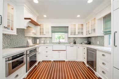 364 Bellevue Ave unit CH101, Newport, RI 02840 - photo 6