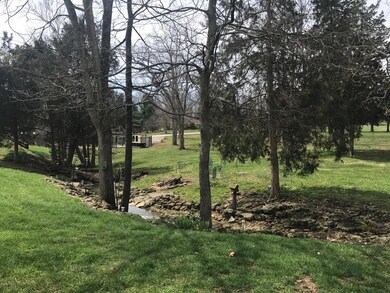 183 Sammy's Ct, Mount Washington, KY 40047 - photo 2
