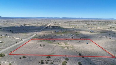 170 W Ahonen Rd, Paulden, AZ 86334 - photo 5