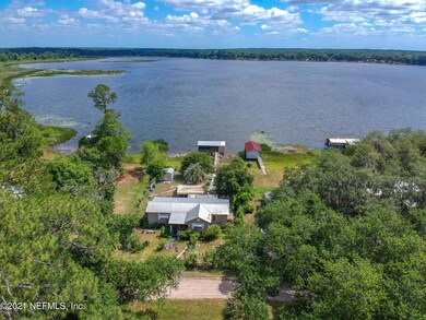 114 Lake Shore Ter, Interlachen, Florida