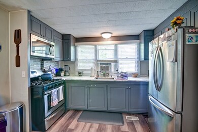 1515 Vfw Pkwy unit E21, Boston, MA 02132 - photo 7