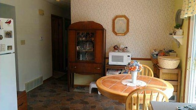 57337 Horseshoe Ct, Goshen, IN 46528 - photo 7