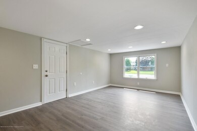 39 Northland Ln, Matawan, NJ 07747 - photo 3