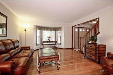 829 S River Rd unit 4, Naperville, IL 60540 - photo 2