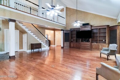 15-web-or-mls-200 Emily Circle-15
