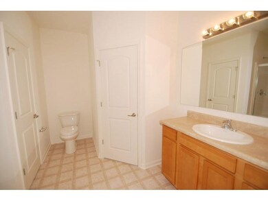 11722 Whisper Cove Dr, Fishers, IN 46037 - photo 7