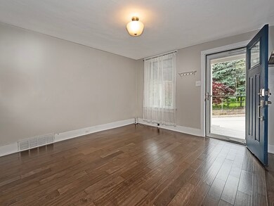 347 Sweetbriar St, Pittsburgh, PA 15211 - photo 5
