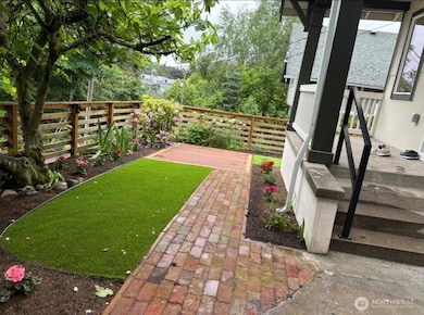 2914 E Columbia St, Seattle, WA 98122 - photo 3