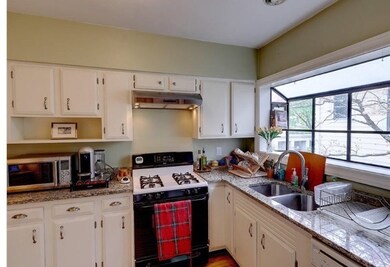 16 Grotto Ave unit 3, Providence, RI 02906 - photo 3