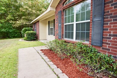 206 Shady Grove Loop, Lufkin, TX 75904 - photo 2