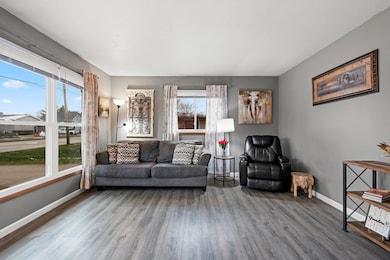 1520 W 9th Ave, Oshkosh, WI 54902 - photo 3