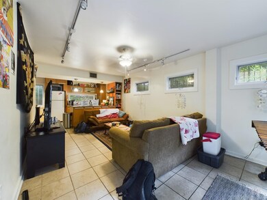 915 Keith Ln unit 103, Austin, TX 78705 - photo 3