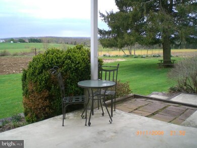 72 Wilcox Rd, Boyertown, PA 19512 - photo 4