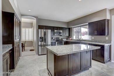5420 E Kelton Ln-12