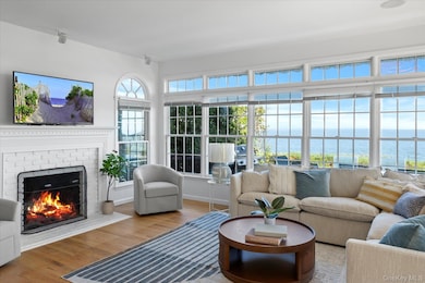 7020 Great Peconic Bay Blvd, Laurel, NY 11948 - photo 4