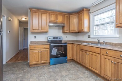 3928 Robert e Lee Dr, Hopewell, VA 23860 - photo 7