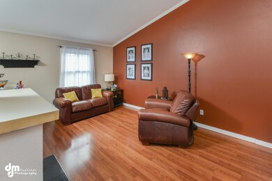 Living Room_8249-FULL