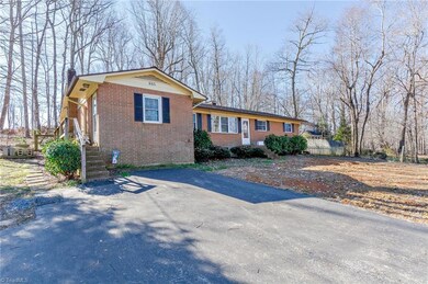 685 Inwood Rd, Asheboro, NC 27205 - photo 2