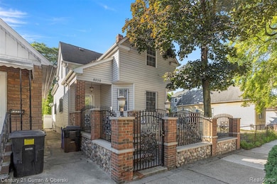 8239 Lafayette Blvd, Detroit, MI 48209 - photo 2